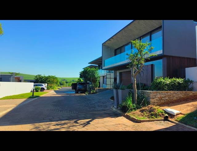581M² VACANT LAND FOR SALE IN SIBAYA PRECINCT